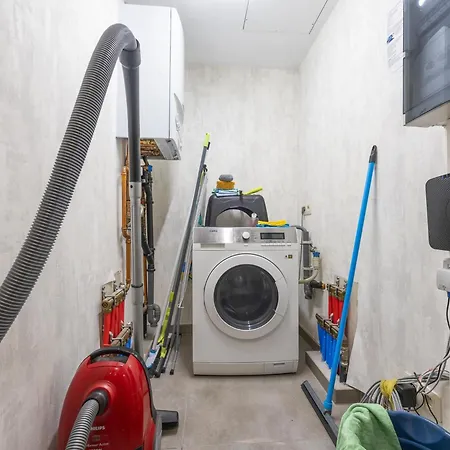 Kingston I - 0701 + Parking 3